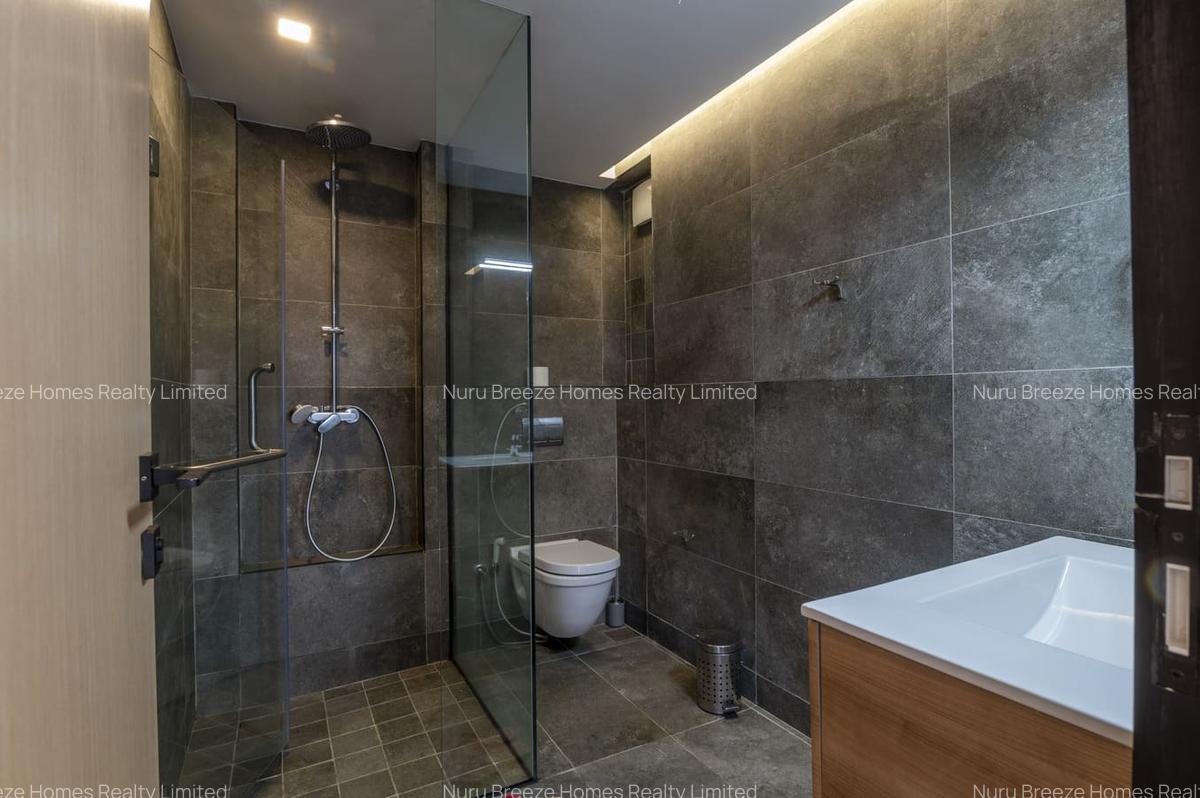 3 Bed Apartment with En Suite in Kilimani - 18