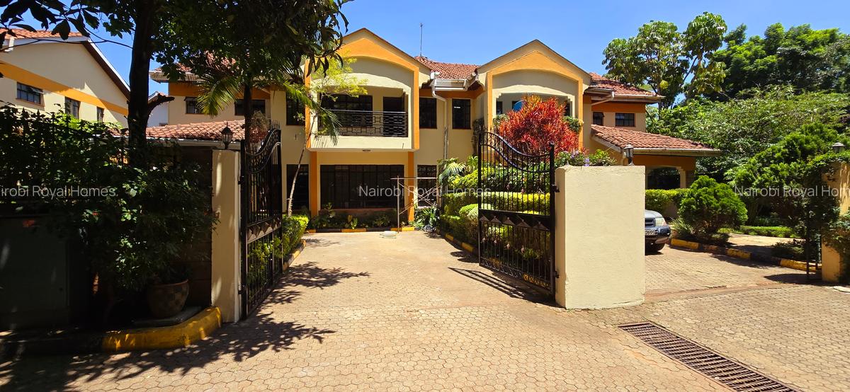 4 Bed Townhouse with En Suite at Lavington Off James Gichuru - 7