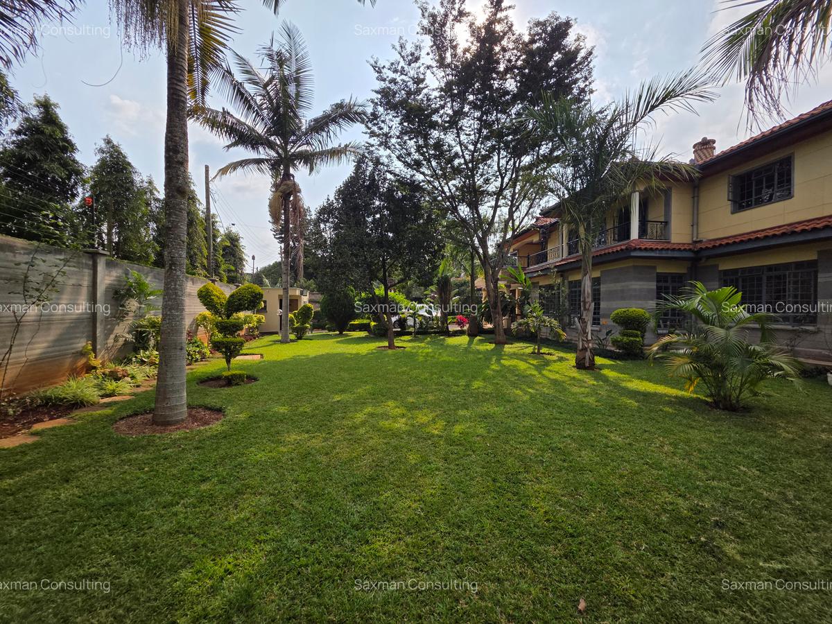 4 Bed House with En Suite in Runda - 2