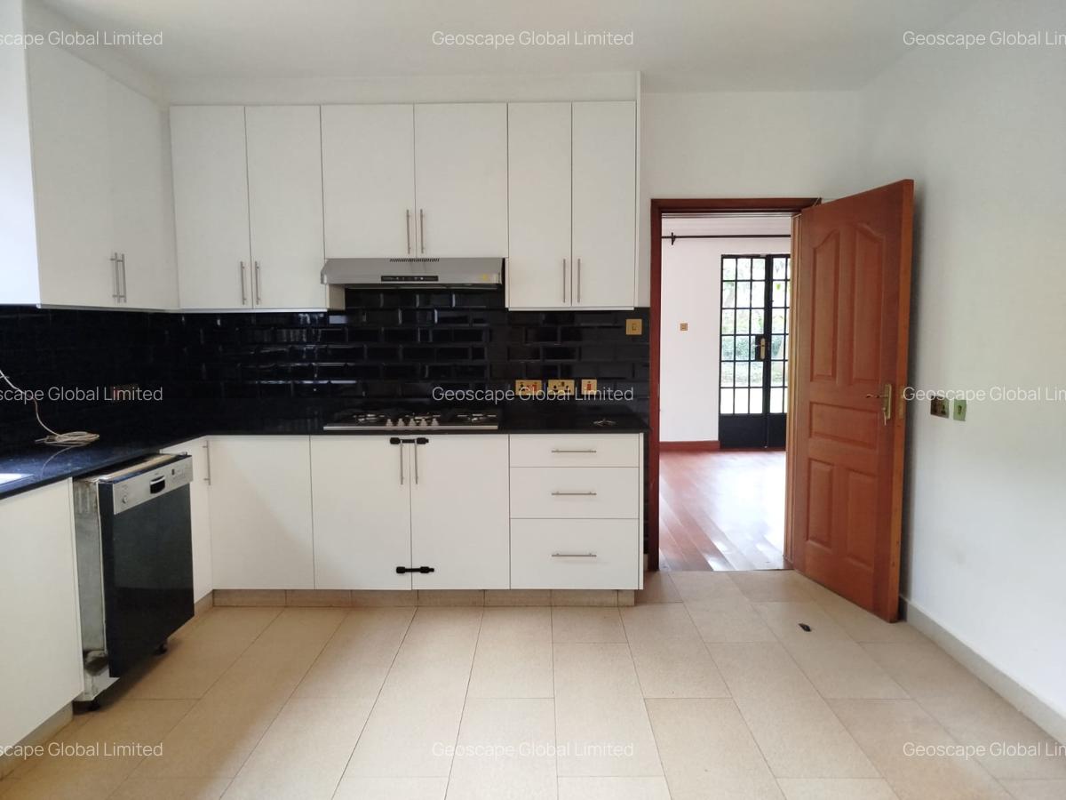 4 Bed House with En Suite in Karen - 9