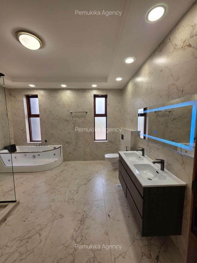 4 Bed Townhouse with En Suite in Rosslyn - 8