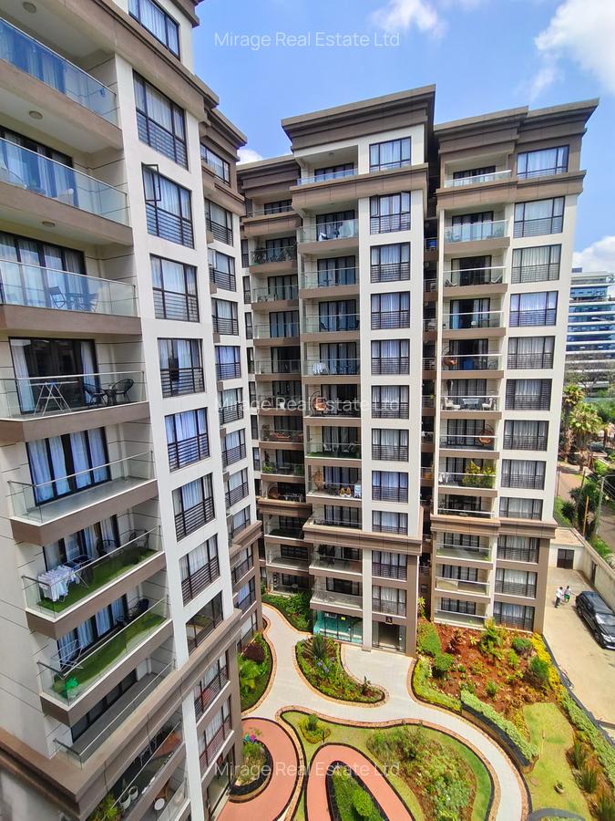3 Bed Apartment with En Suite in Riverside - 1