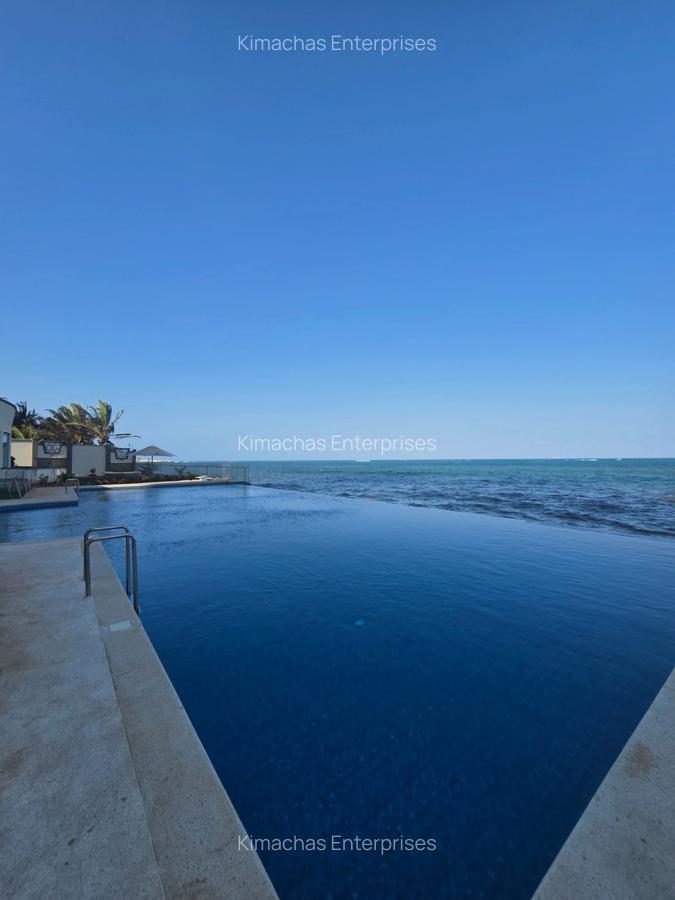3 Bed Apartment with En Suite at 1St Ave - 1