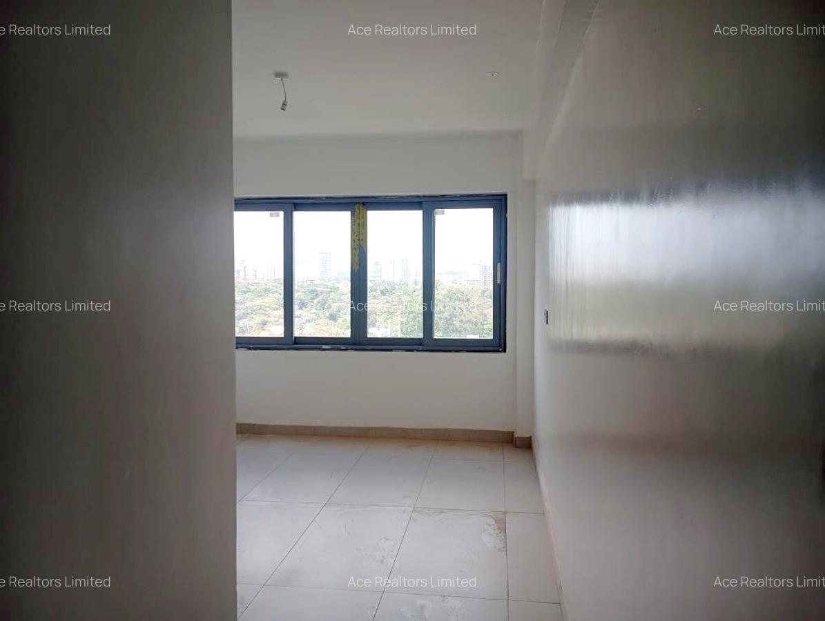 4 Bed Apartment with En Suite at Desai Road - 3