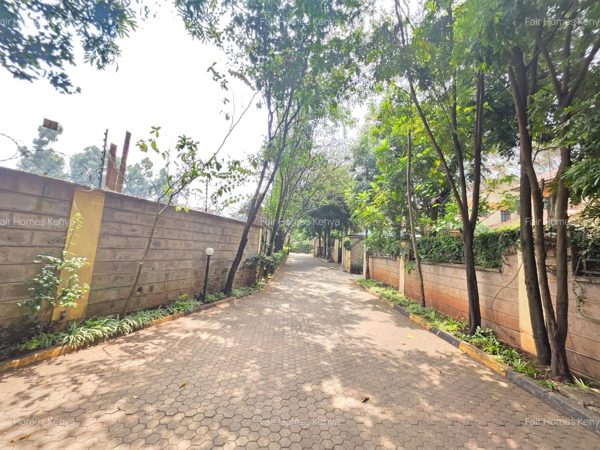 4 Bed Townhouse with En Suite at Amboseli Road - 4
