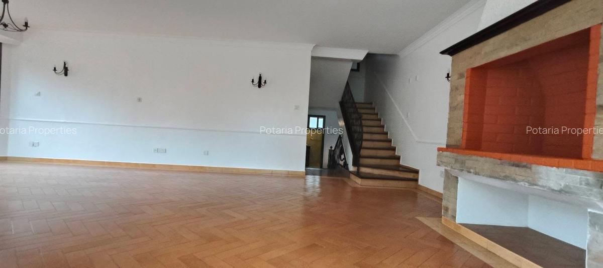 3 Bed Townhouse with En Suite in Kyuna - 4