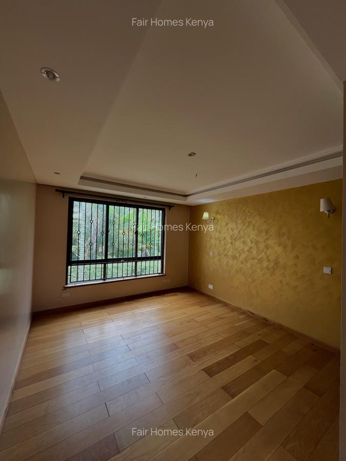4 Bed Townhouse with En Suite at Lavington Green - 8