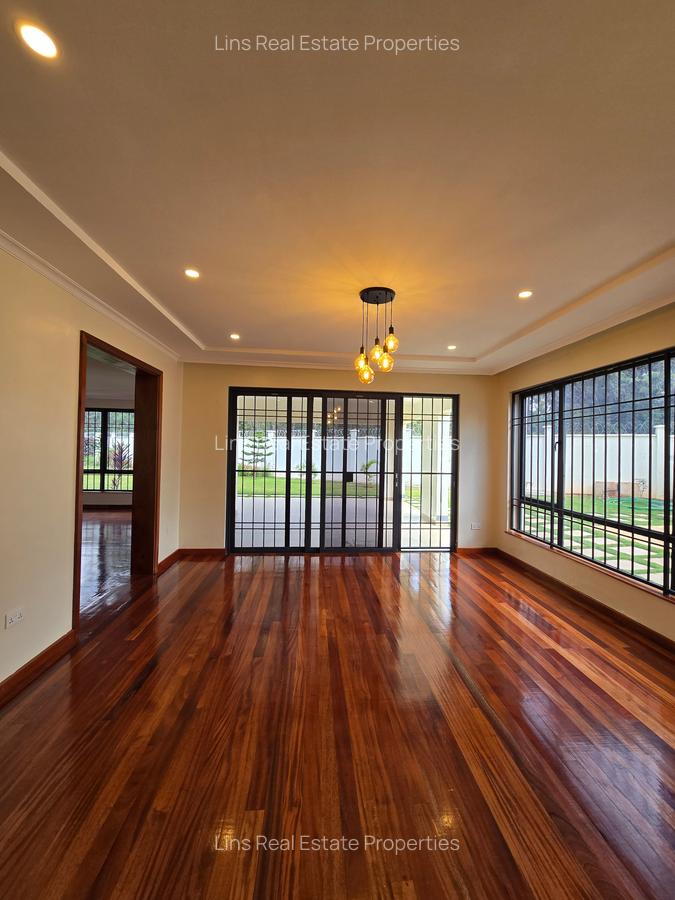 6 Bed House with En Suite in Loresho - 5
