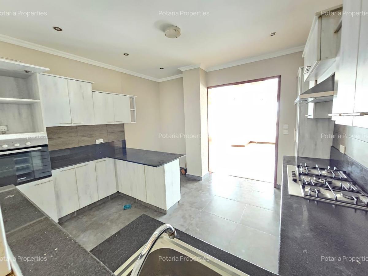 4 Bed Apartment with Staff Quarters in Riverside - 10