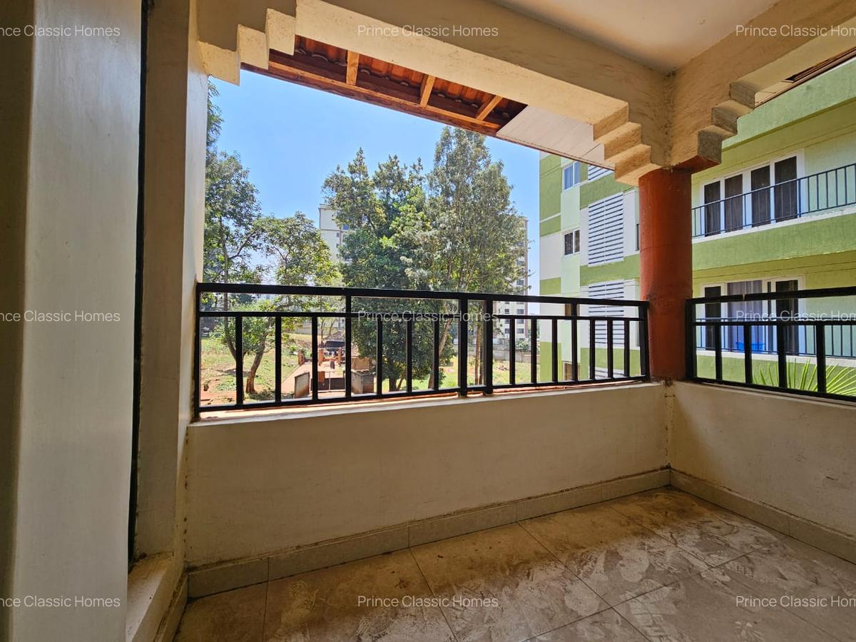 3 Bed Apartment with En Suite in Lavington - 12