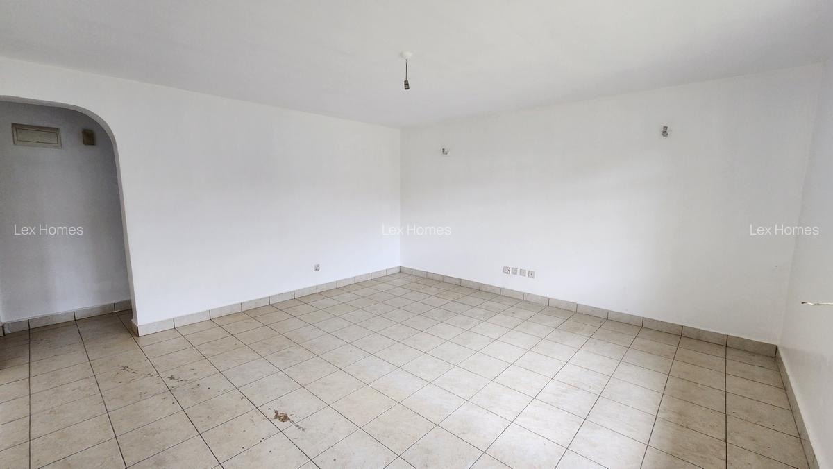 3 Bed House with En Suite at Masai Lodge - 5