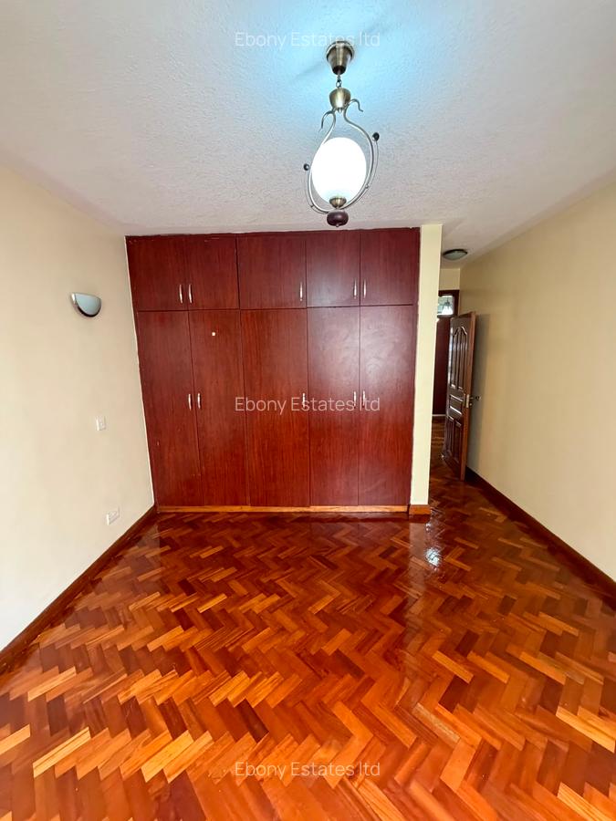 3 Bed Apartment with En Suite in Lavington - 5