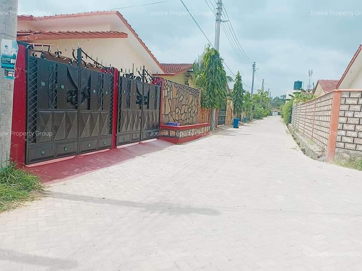 3 Bed Apartment with En Suite in Nyali Area - 13