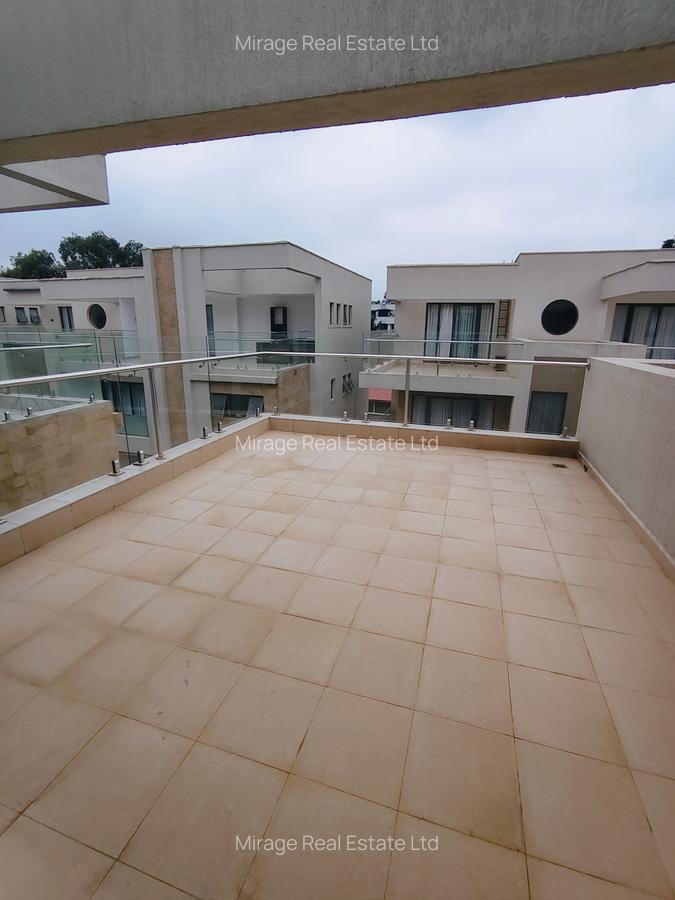 6 Bed Villa with En Suite in Lavington - 20
