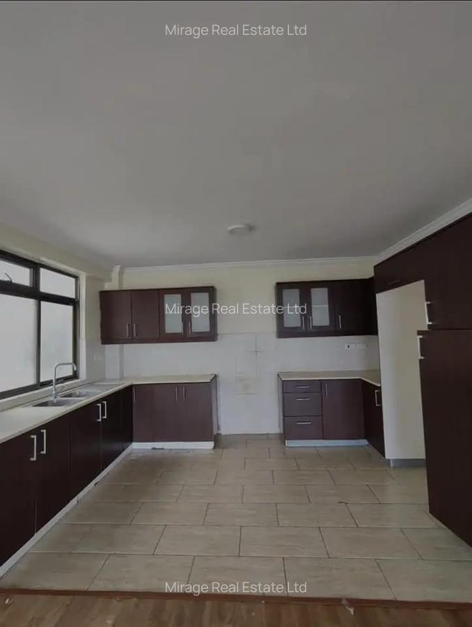 4 Bed Apartment with Borehole in Kilimani - 4
