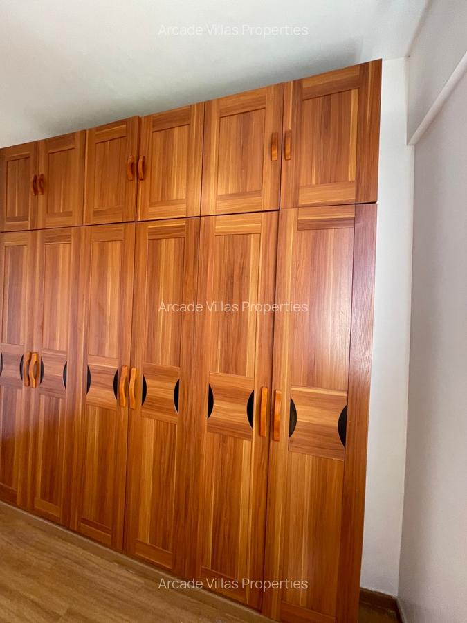 1 Bed Apartment with En Suite in Kileleshwa - 8