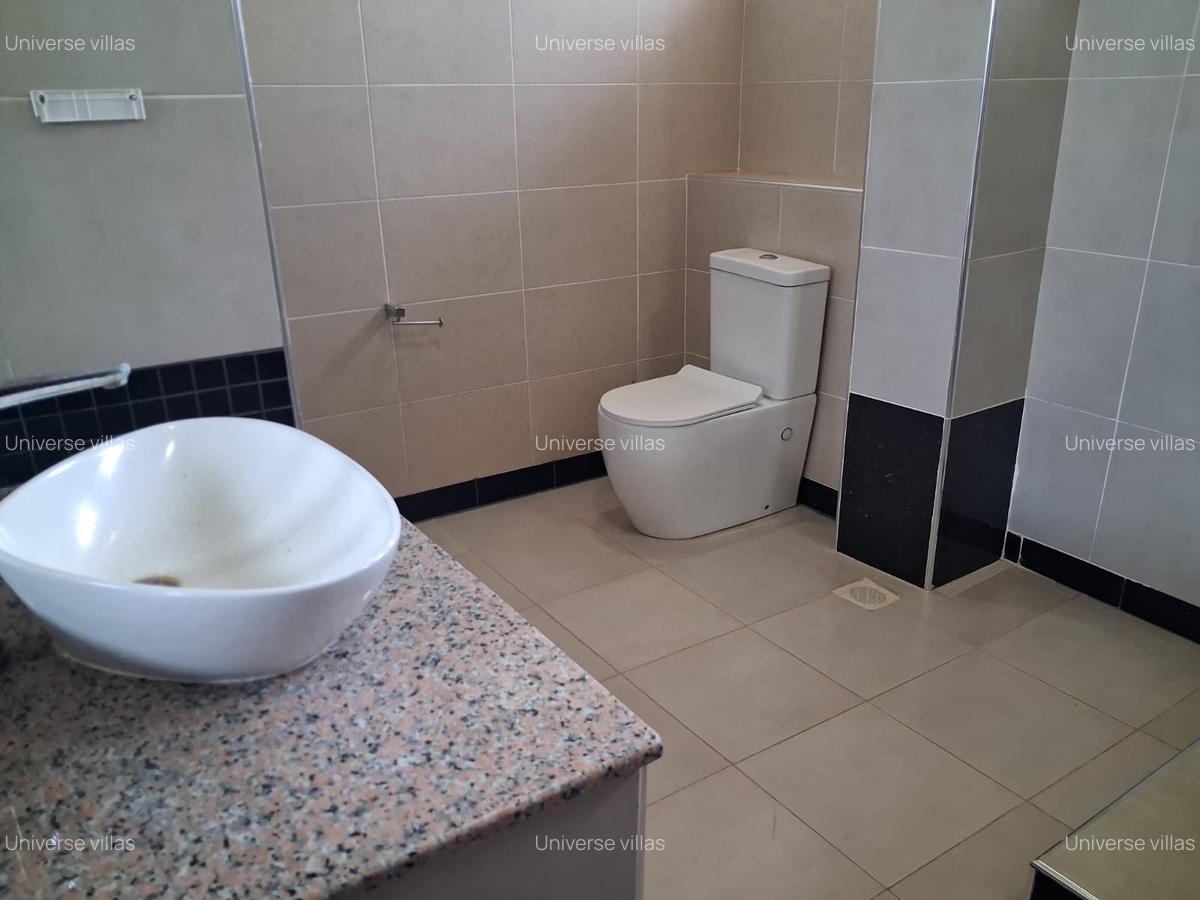 5 Bed Townhouse with En Suite at Karen - 6