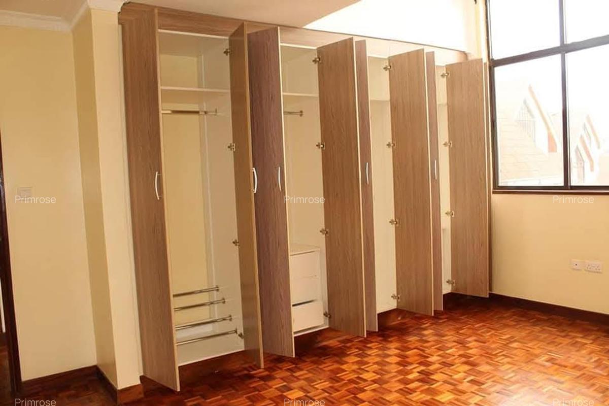 2 Bed Apartment with En Suite in Loresho - 4