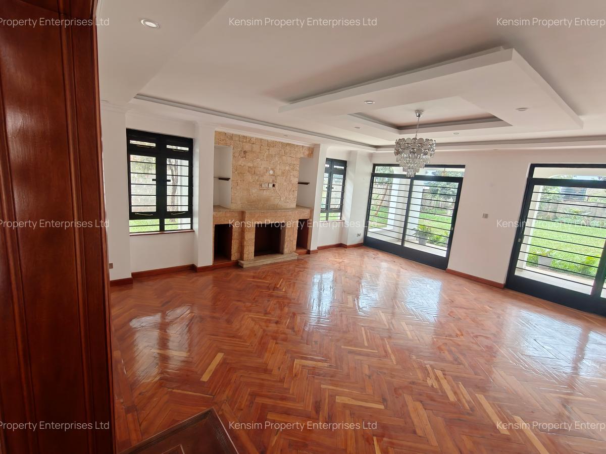 5 Bed House with En Suite in Runda - 9