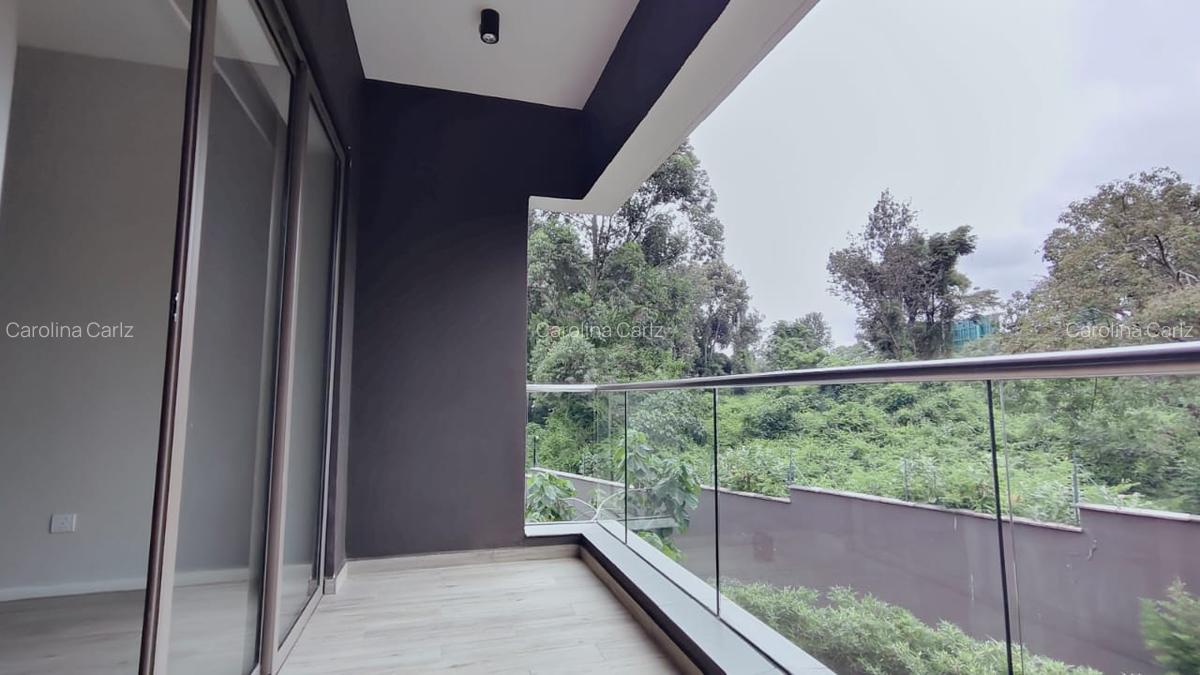 3 Bed Apartment with En Suite at Nyari - 4