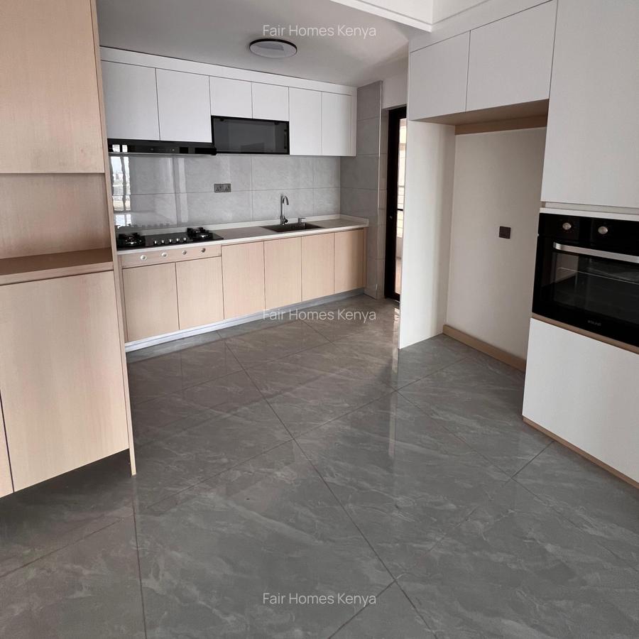 3 Bed Apartment with En Suite at Riverside Drive - 8