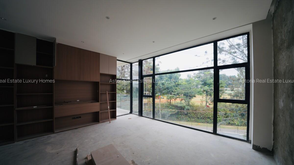 5 Bed Villa with En Suite at 2026-187 - 14