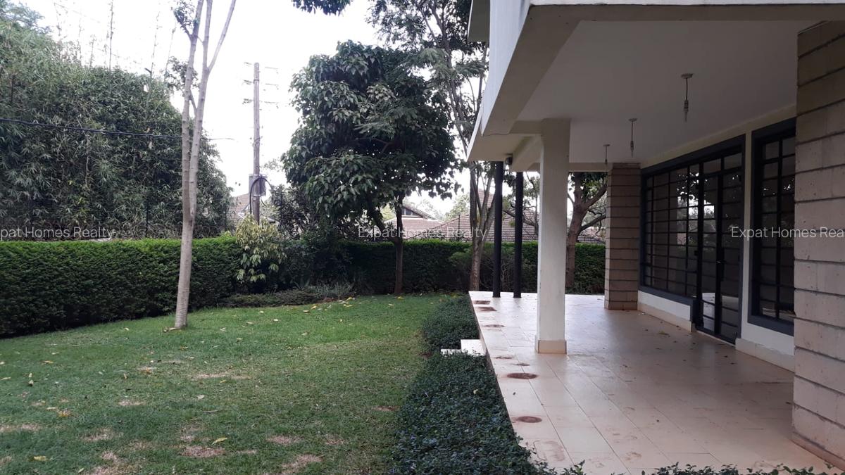 5 Bed Villa with En Suite in Lavington - 5