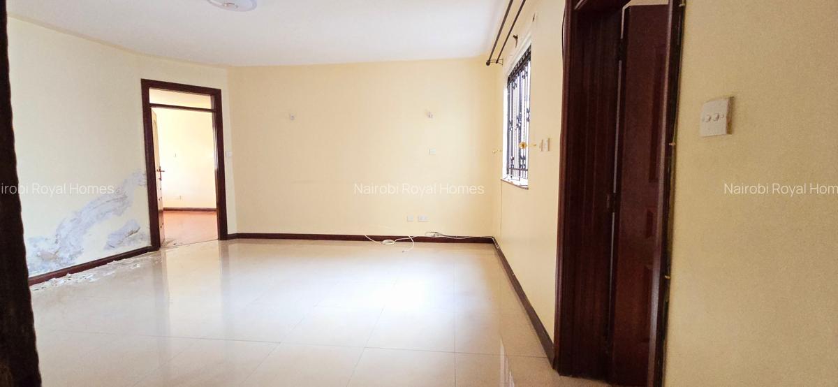 4 Bed Townhouse with En Suite at Grovelia Grove - 14