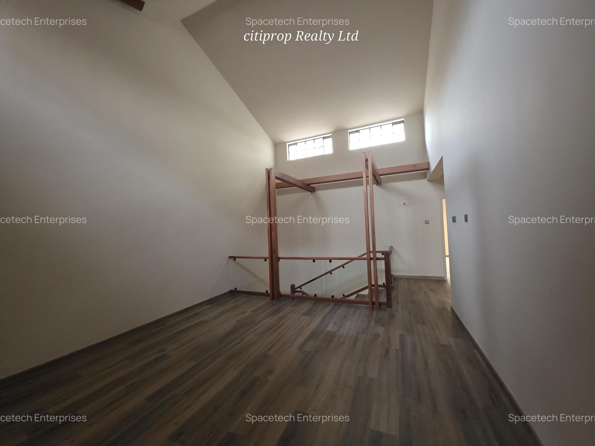 4 Bed Townhouse with En Suite in Westlands Area - 15