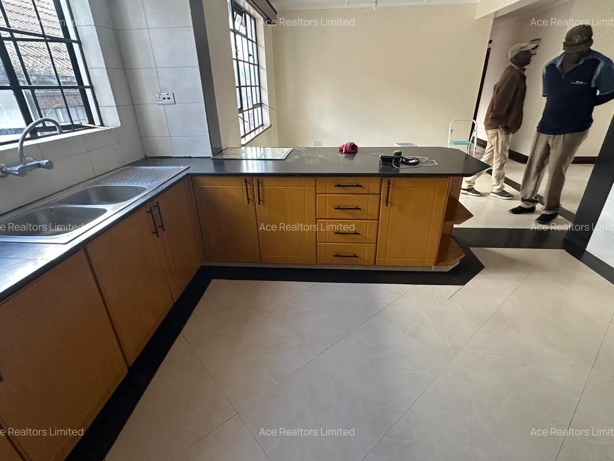 3 Bed Apartment with En Suite at Argwings Kodhek Road - 17