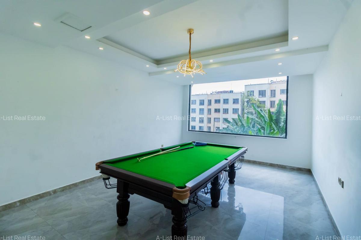 3 Bed Apartment with Swimming Pool at Kingara Road - 14
