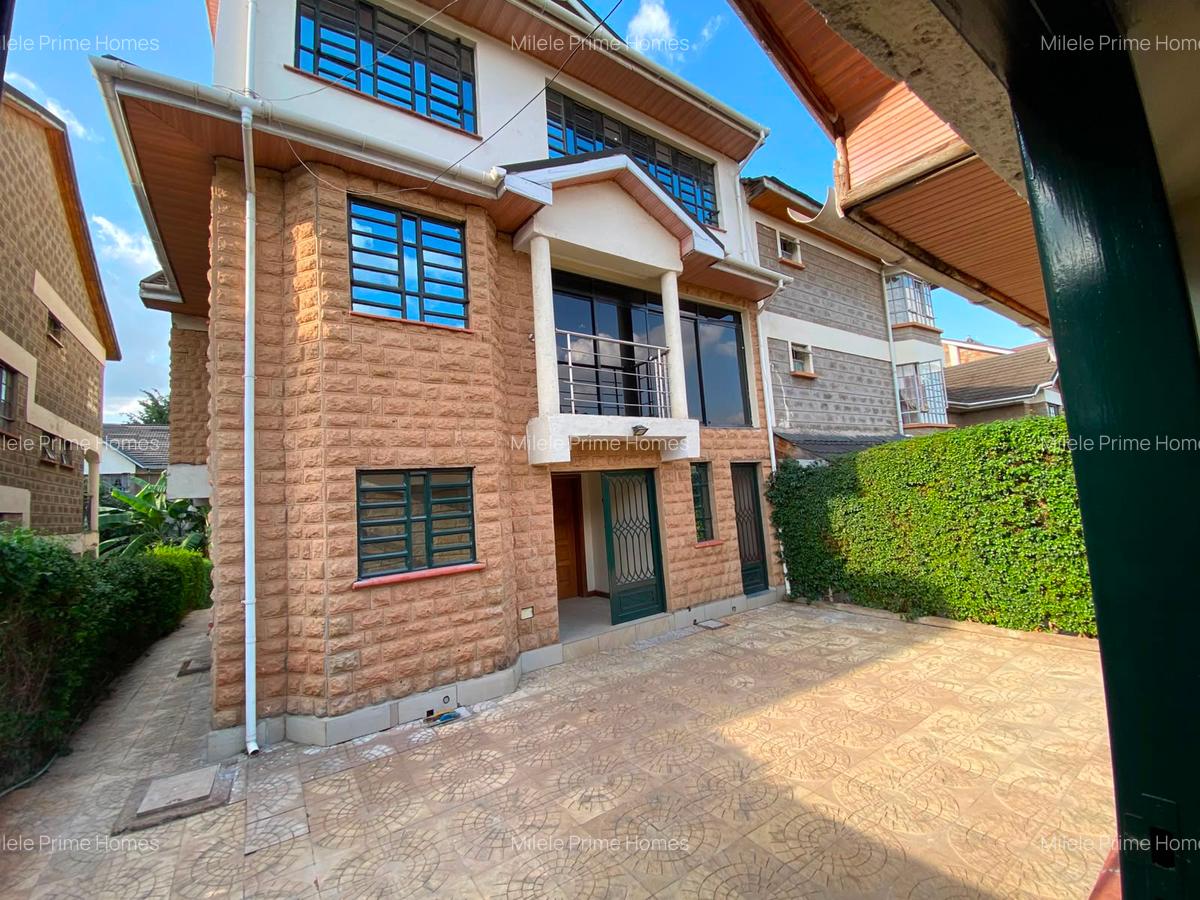 5 Bed Townhouse with En Suite at Muthaiga North - 14