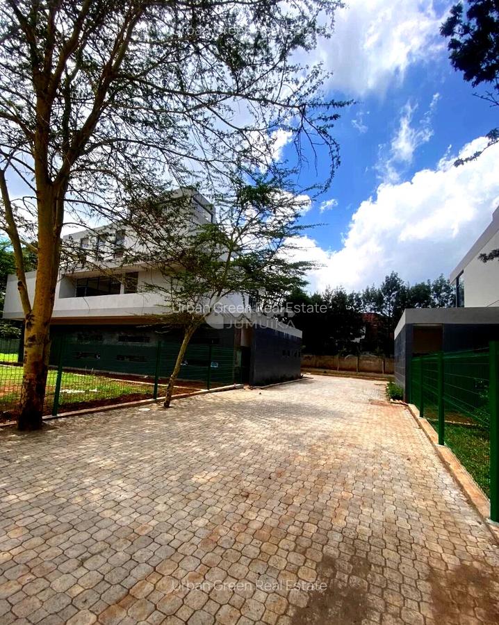 5 Bed Villa with En Suite at Windy Ridge - 10