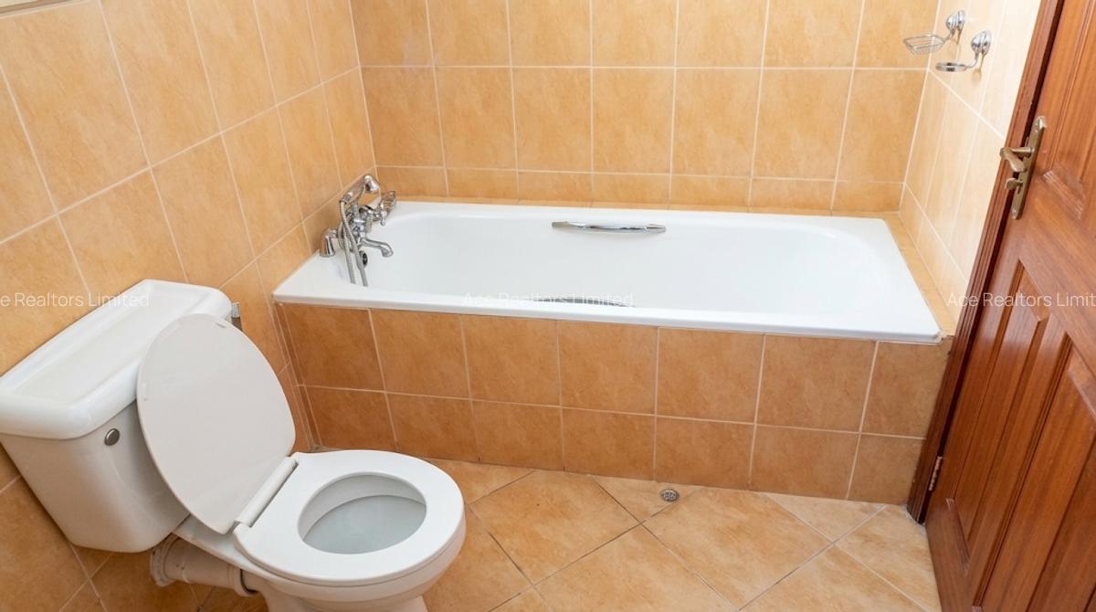 3 Bed Apartment with En Suite at Sports Road - 15