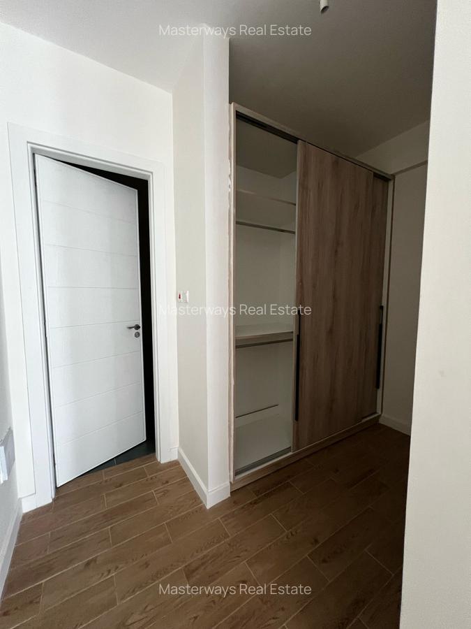2 Bed Apartment with En Suite in Lavington - 10