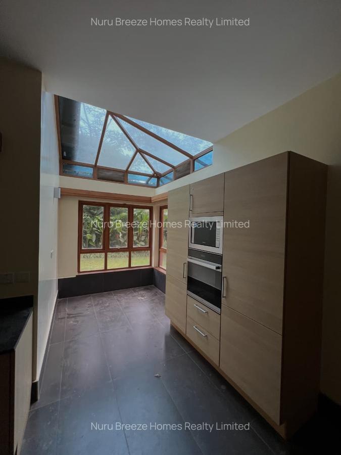 3 Bed Villa with En Suite in Kitisuru - 14