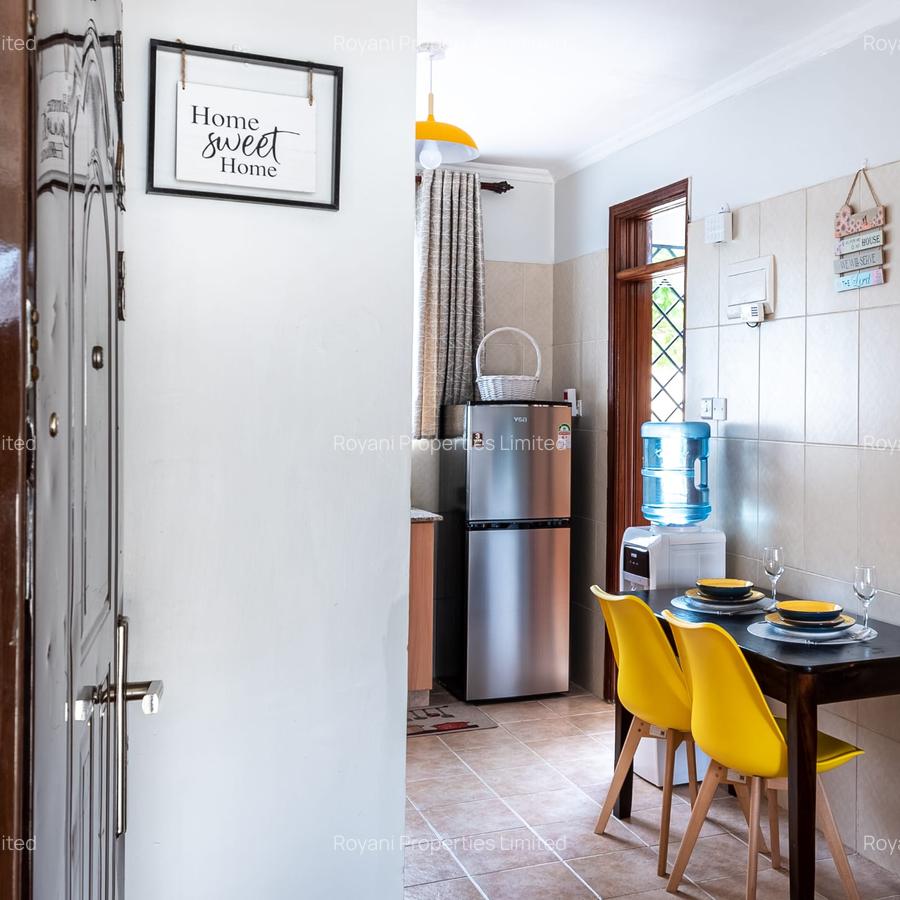Serviced 2 Bed Apartment with En Suite in Kiambu Road - 4