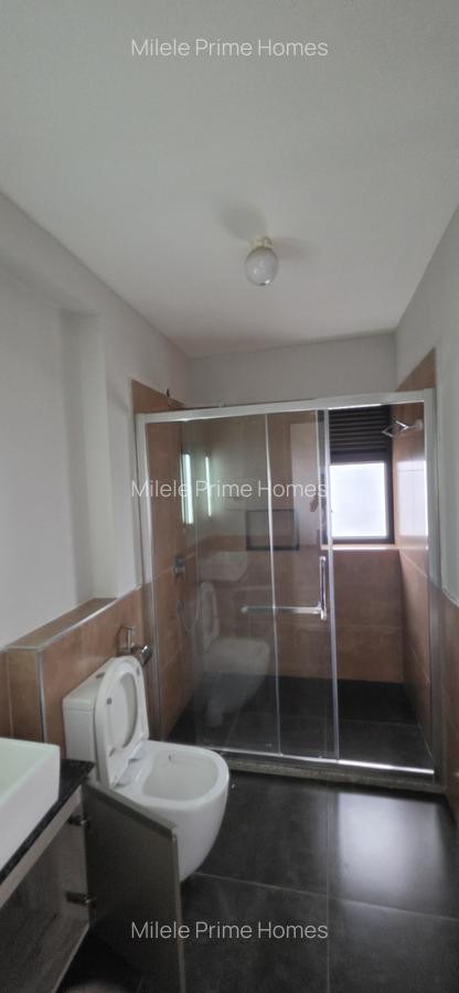 Serviced 2 Bed Apartment with En Suite at Nyeri Road - 8