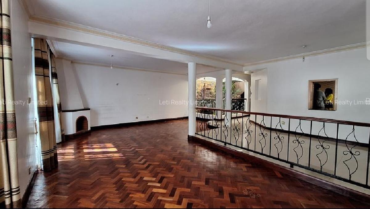 4 Bed Villa with En Suite in Lavington - 7