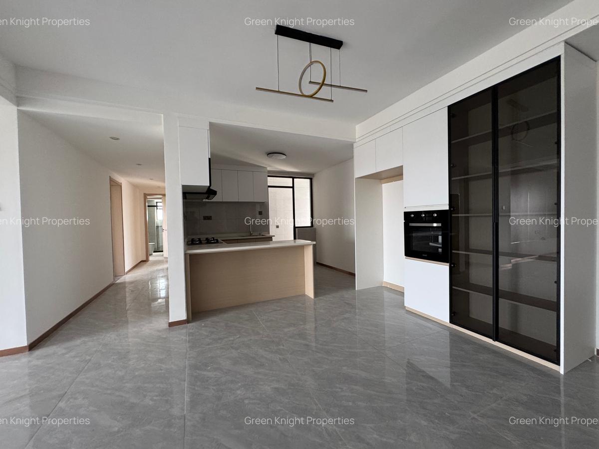 Serviced 3 Bed Apartment with En Suite in Riverside - 1