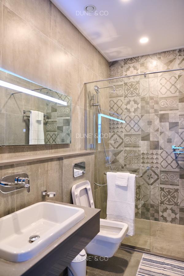 Serviced 2 Bed Apartment with En Suite in Westlands Area - 13