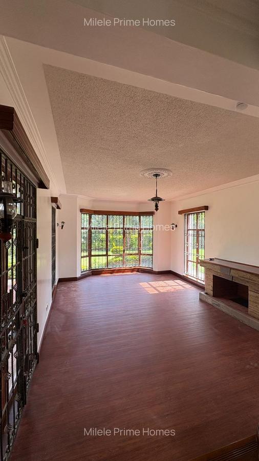 5 Bed Villa with En Suite at Mimosa - 9