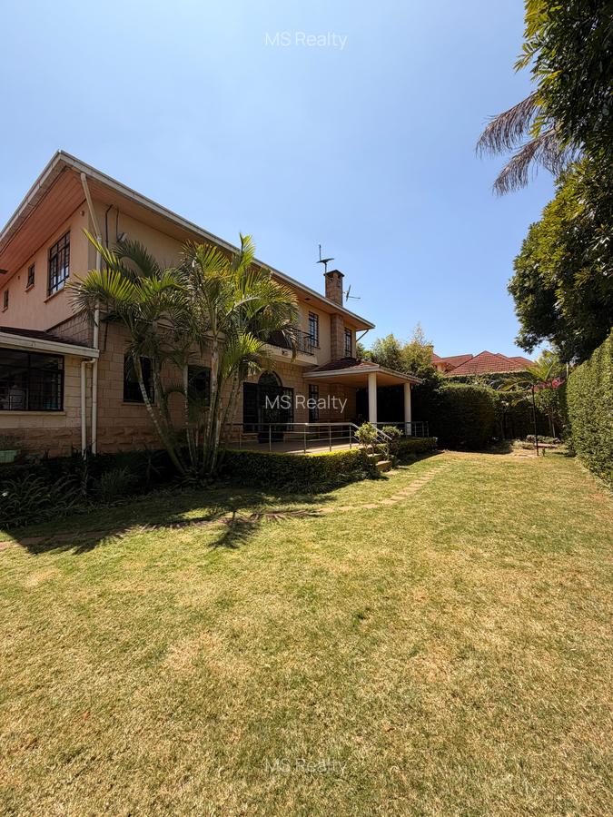 5 Bed Townhouse with En Suite in Westlands Area - 1