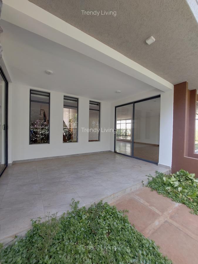 5 Bed Townhouse with En Suite in Lavington - 10