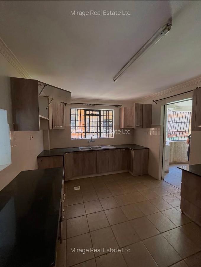 4 Bed Apartment with Parking in Kileleshwa - 9