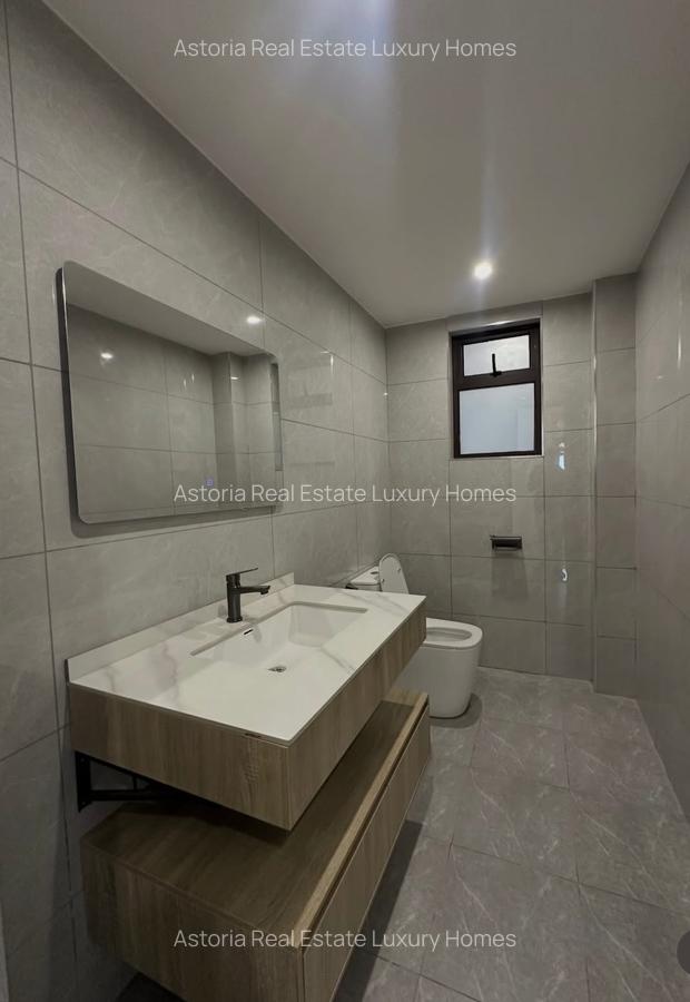 3 Bed Apartment with En Suite in Lavington - 6