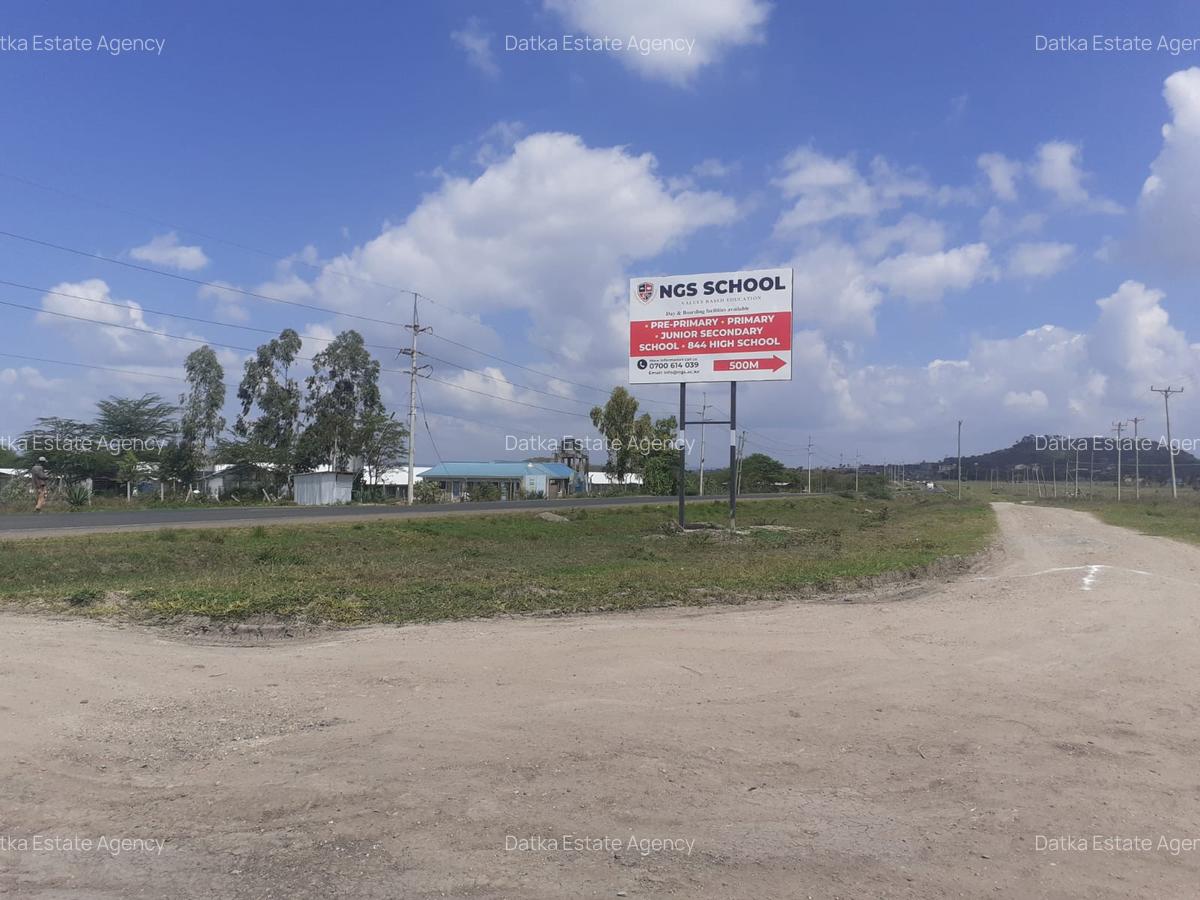 1 ac Residential Land in Kantafu - 4