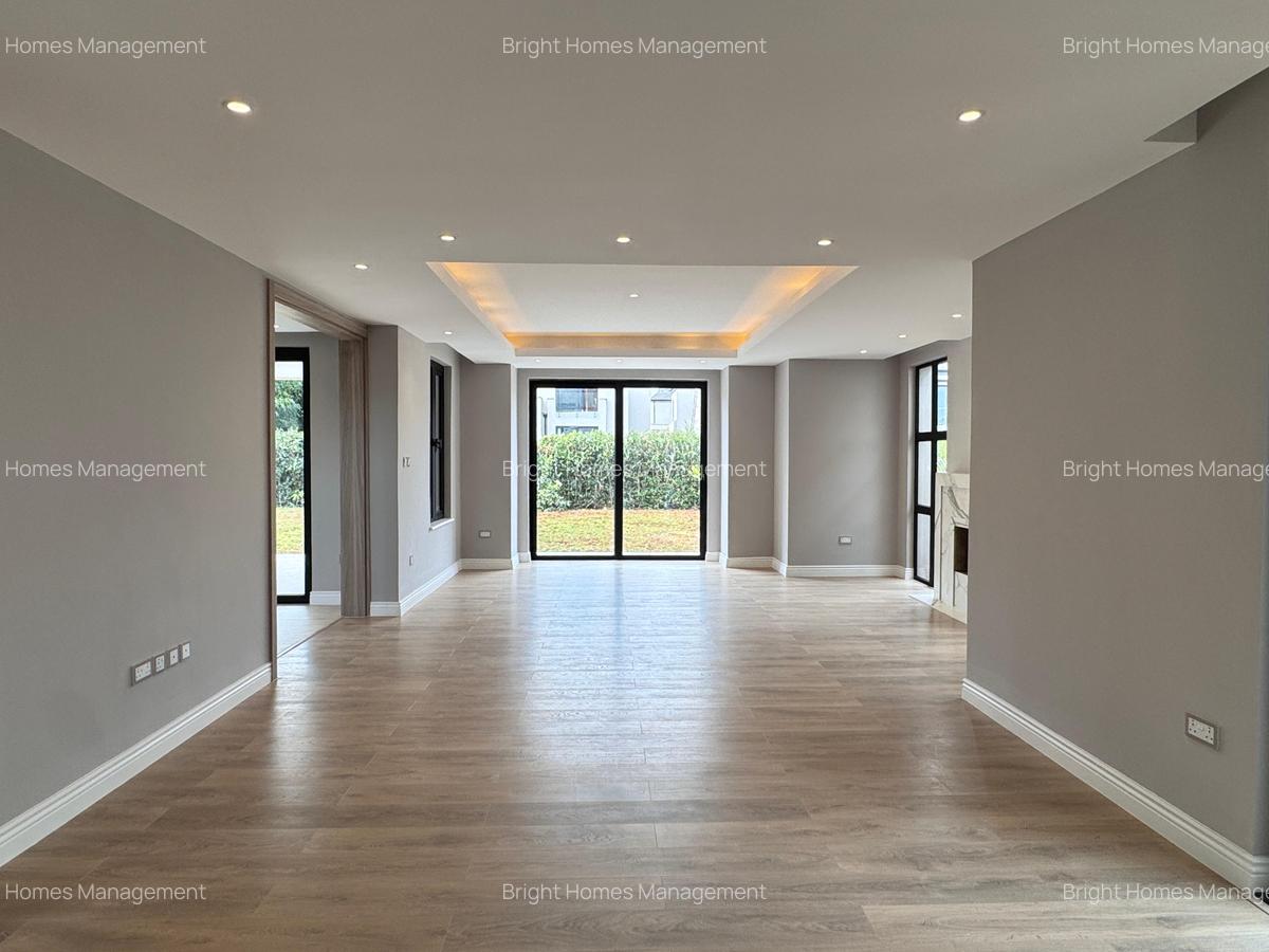 4 Bed Villa with Swimming Pool in Runda - 4
