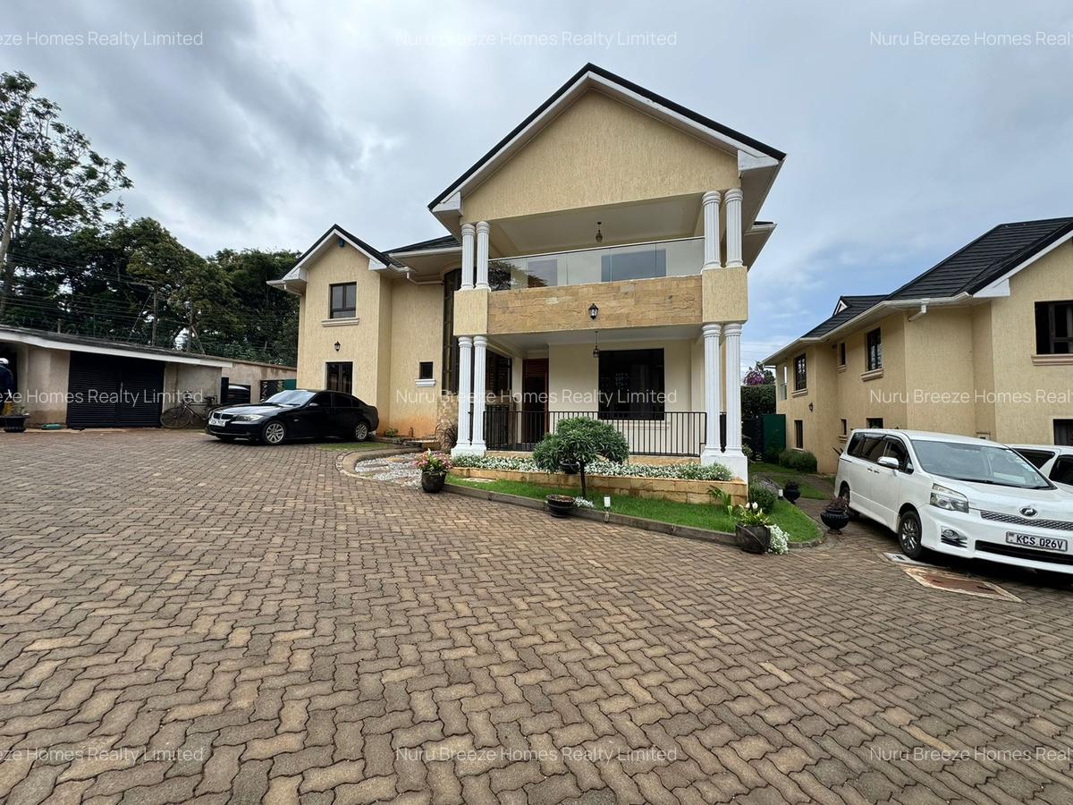 4 Bed Townhouse with En Suite in Lavington - 13