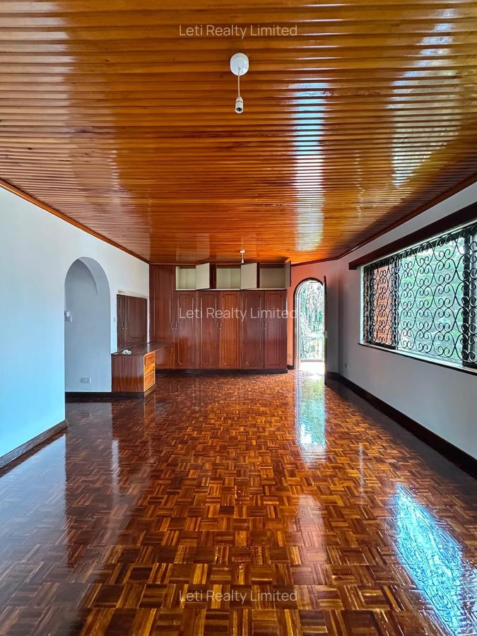 5 Bed Townhouse with En Suite in Kilimani - 13